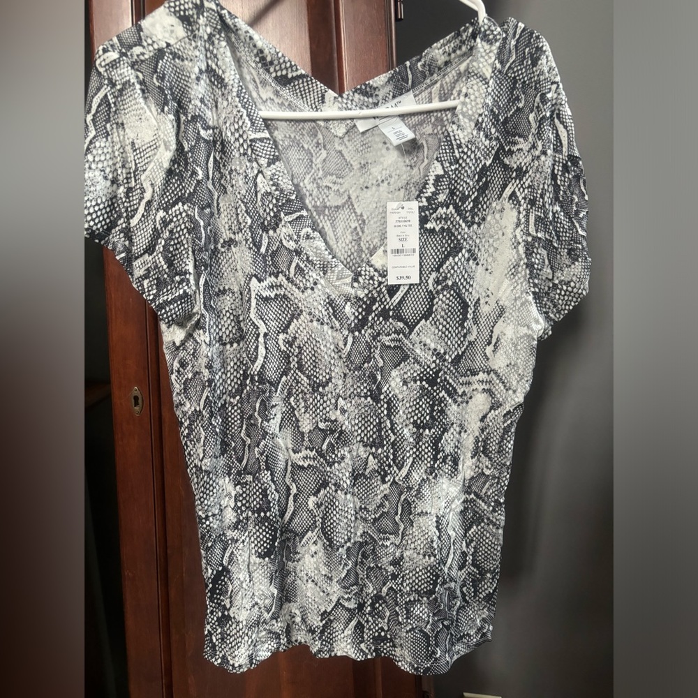 WHBM dressy Tee